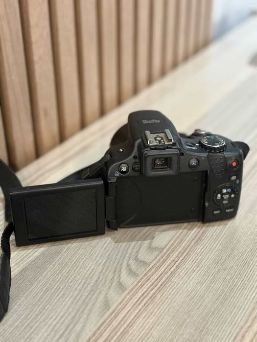 Фотоапарат Canon – 50x Zoom, Full HD