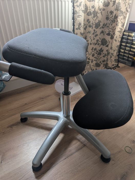 Kneeling chair scaun genunchi