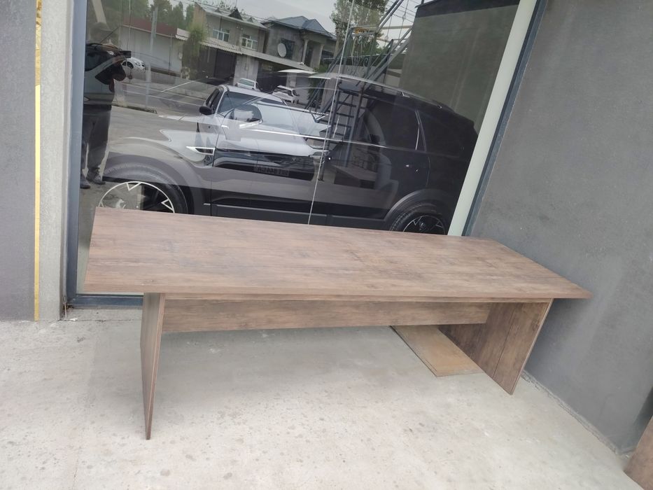 Стол 2шт продаётся