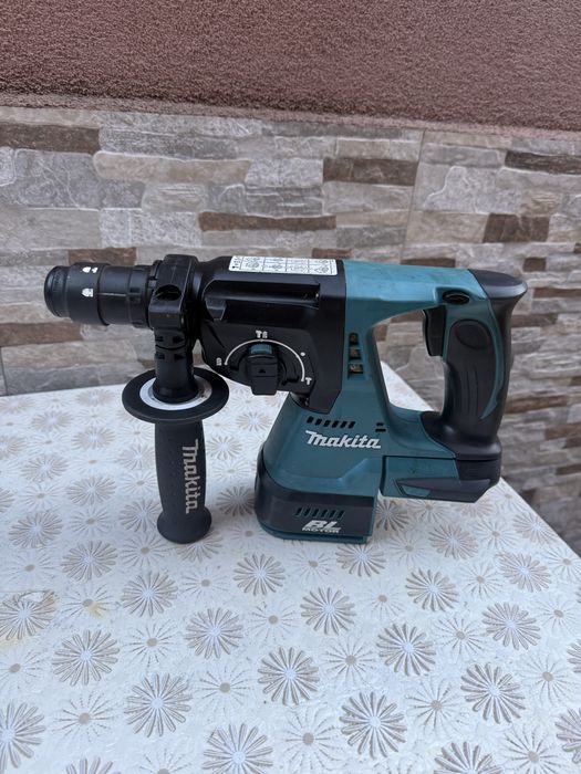 Акумулаторен безчетков перфоратор Makita DHR243Z