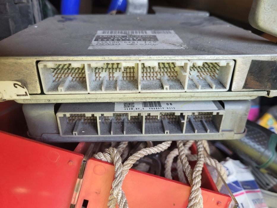 Запчасти  на приус 20 кузов