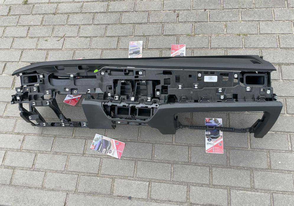 VW Passat B9 3J - plansa de bord cusatura HUD - kit airbag / centuri