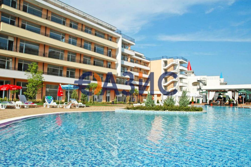 Продава се Едностаен апартамент в к.к. Слънчев бряг - 35 кв.м за 744 €/кв.м - Снимка #11