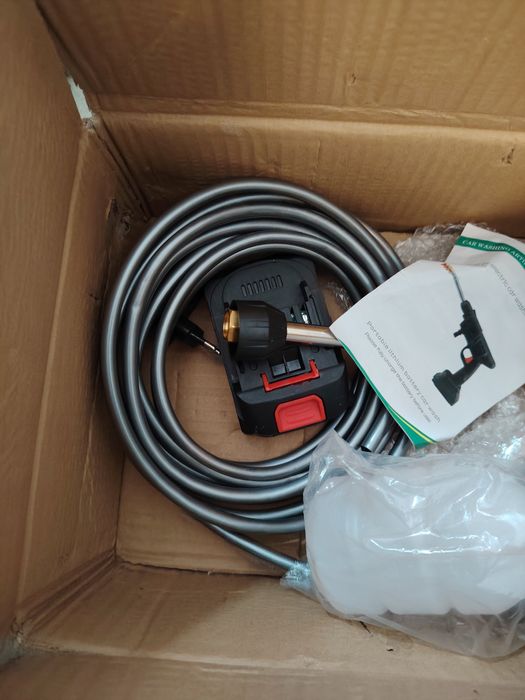 Уред за миене под налягане, 21V, 300W