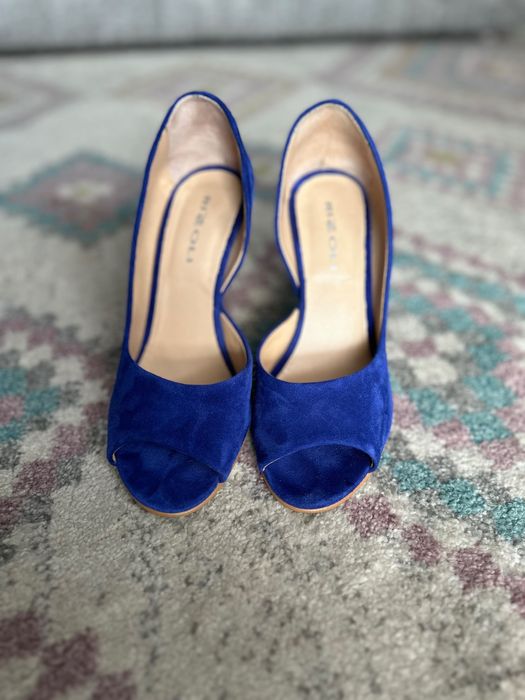 Vand pantofi piele intoarsa 37