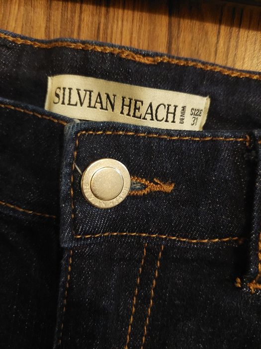 Дамски дънки и панталон