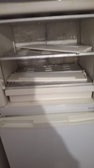 Холодильник в рабочем состоянии