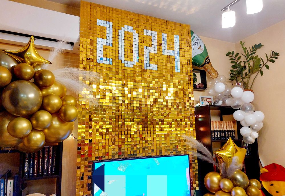 Украса за абитуриентски бал / завършване / дипломиране