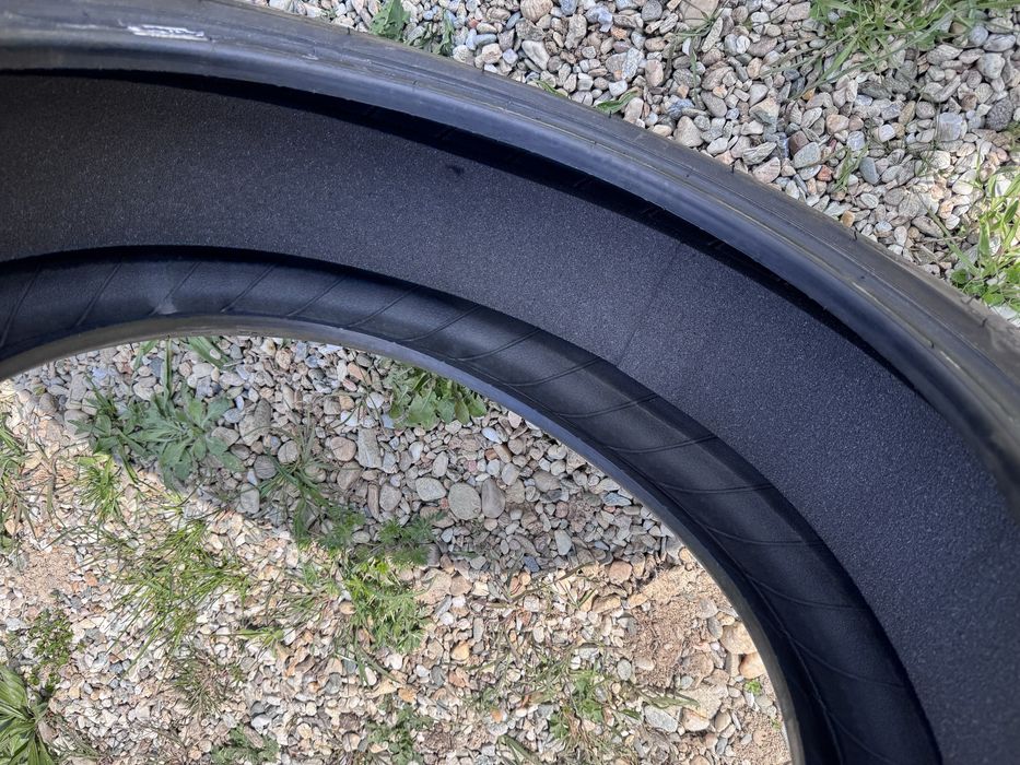 Anvelope/cauciucuri vara michellin 235/45/18  cu spuma