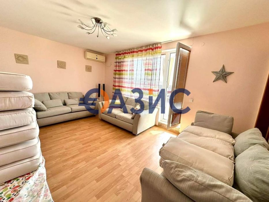 Продава се Тристаен апартамент в Свети Влас - 172 кв.м за 549 €/кв.м - Снимка #1