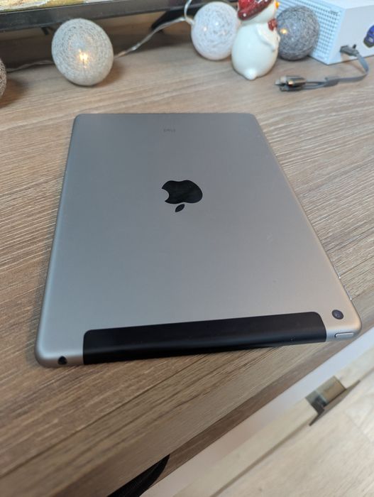 Ipad 6 Gen 128 GB LTE/4G