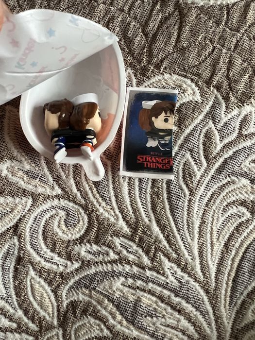 игрушки очень страные дела