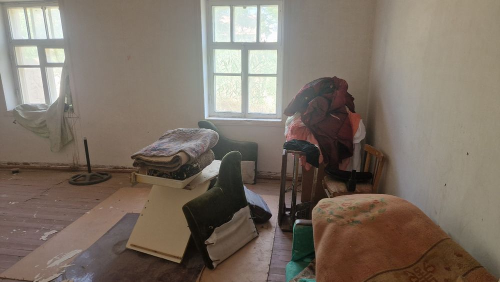 уй сатылады ул.лесхозная6 40-жыл мектеб касында29маршрут журеде