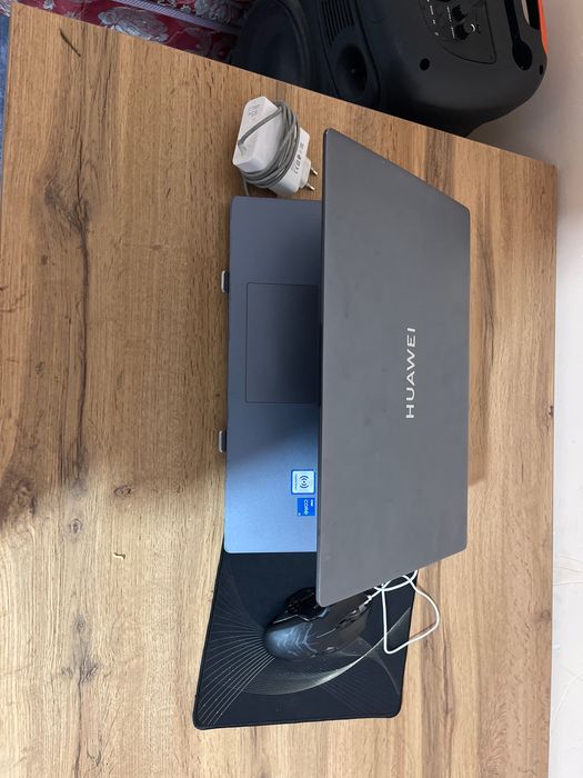 Huawei MateBook D16, Core i5-13420H, 16 ГБ ОЗУ