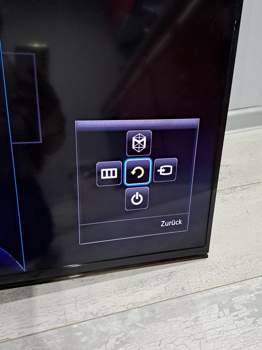 Телевизор  SAMSUNG-/UE40H6770SV/-за части