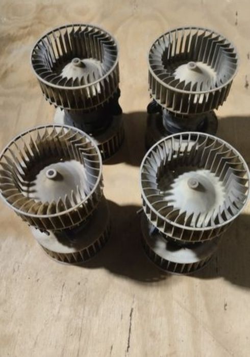 Моторчик печки bmw e39 x5 e53