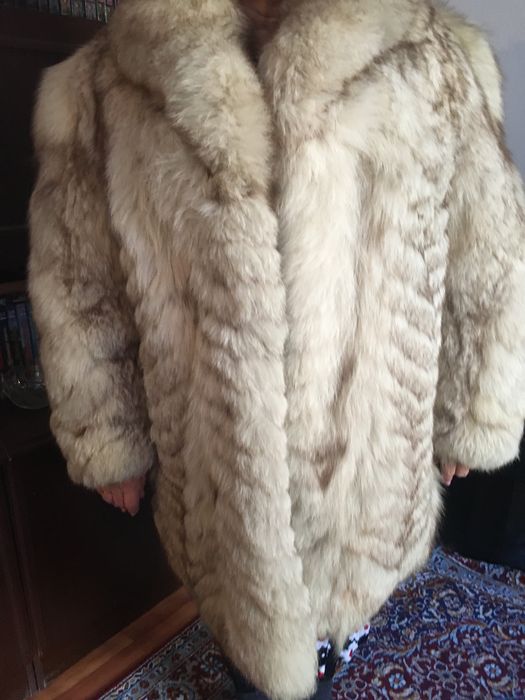 Срочно продам песцовую шубу