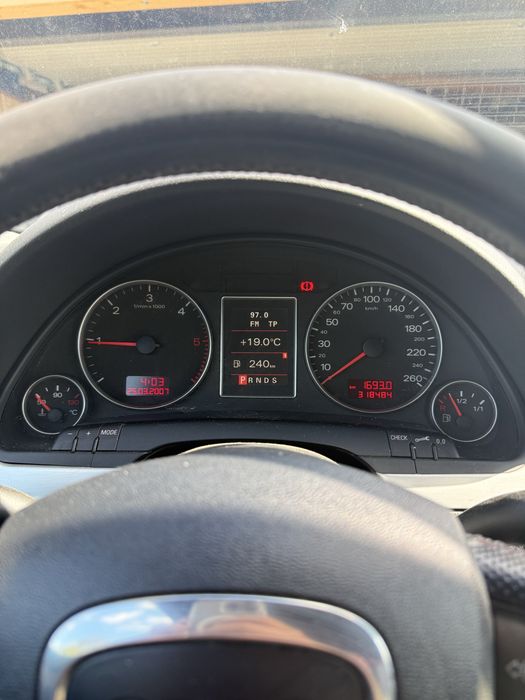 Audi A4 Avant 2007 diesel, 2.200 € — imagine 3