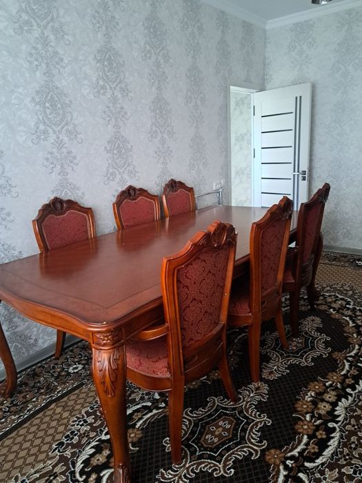 Продается 4-х комнатная  квартира, юнусабадский район.
