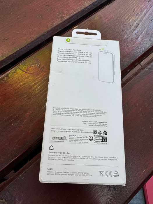 iPhone 16 Pro Max Clear Case cu MagSafe si Camera Control