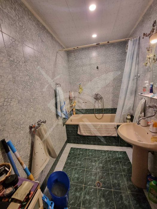 Продава се Тристаен апартамент в Бургас, Възраждане - 93 кв.м за 1366 €/кв.м - Снимка #9