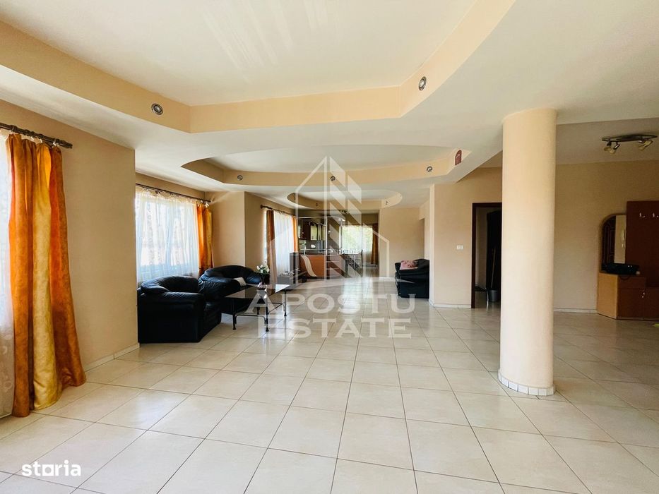 Apartament cu 3 camere la vila/ zona Intim/ 140 mp
