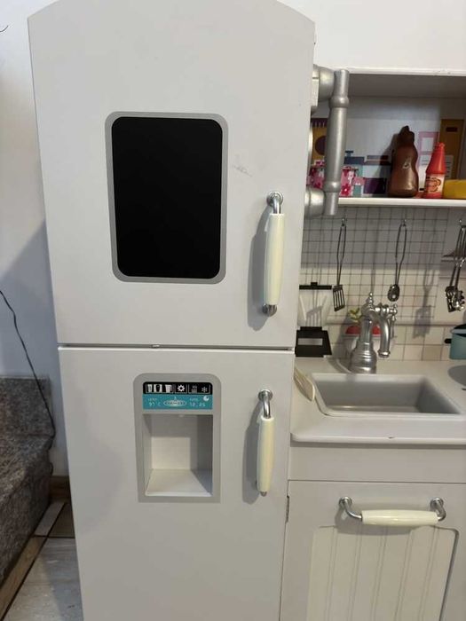 Детска кухня за игра