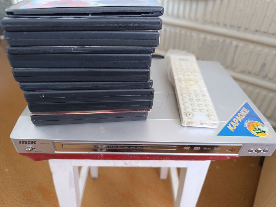 Продам DVD плеер