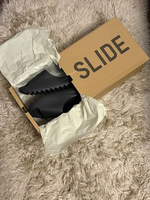 Yeezy Slides Onyx