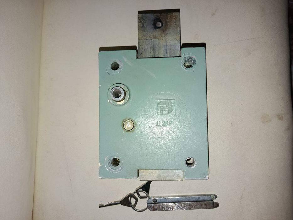 Замок гаражный отличном состоянии