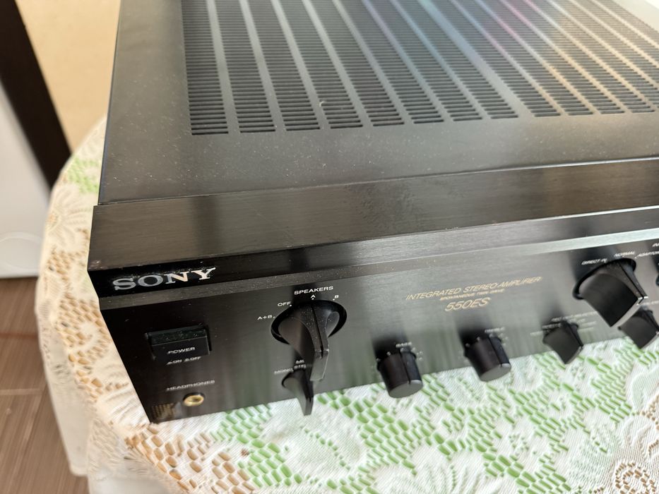 Sony TA-F550ES Качествен стерео усилвател