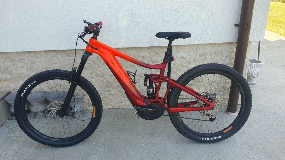 Bicicleta electrică Giant Reign E+ 1 pro / Fox / Xt