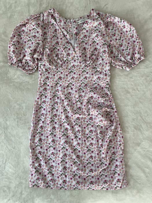 Разпродажба на сладки летни рокли