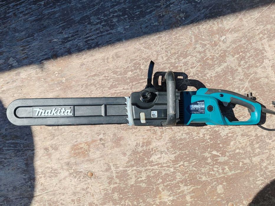 MAKITA UC4051A Ferastrau electric cu lant