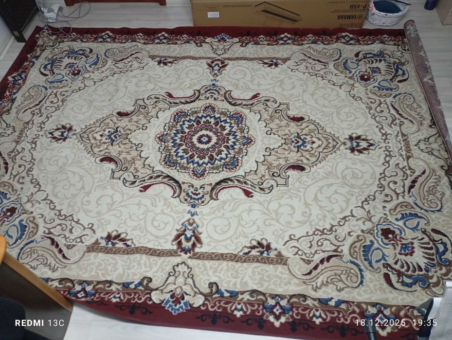 Шкаф ширма и ковер