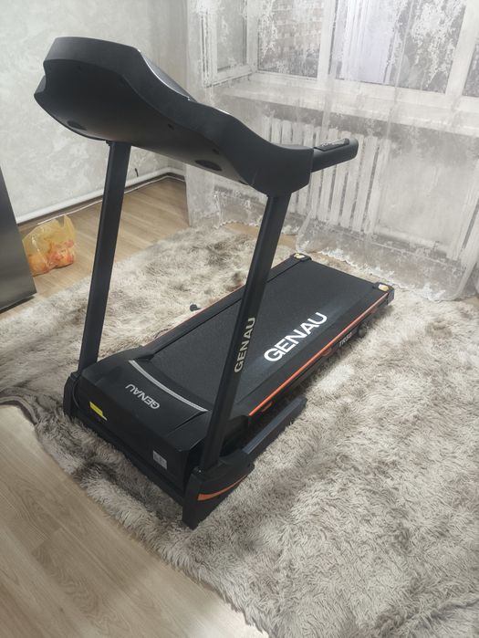 Беговая дорожка  GENAU