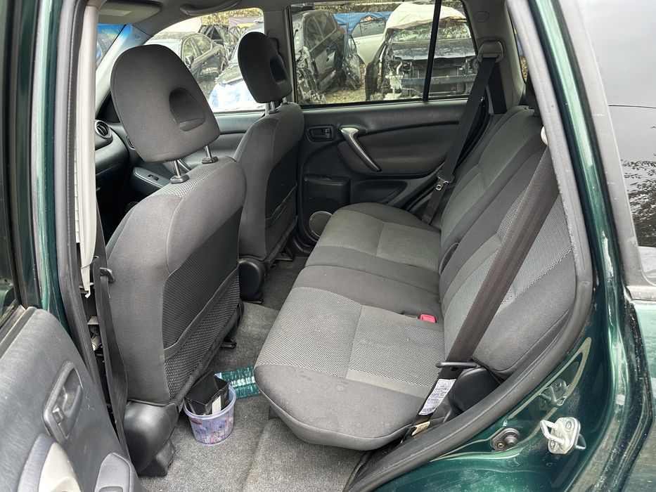 Тойота Рав4 Toyota Rav4 2.0 116 кс На части!