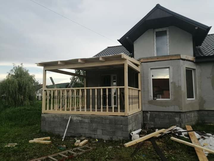 Montaj acoperișuri și reparații de urgență dulgherie