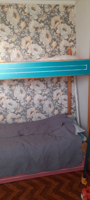 Продам двухярусную кровать для детской