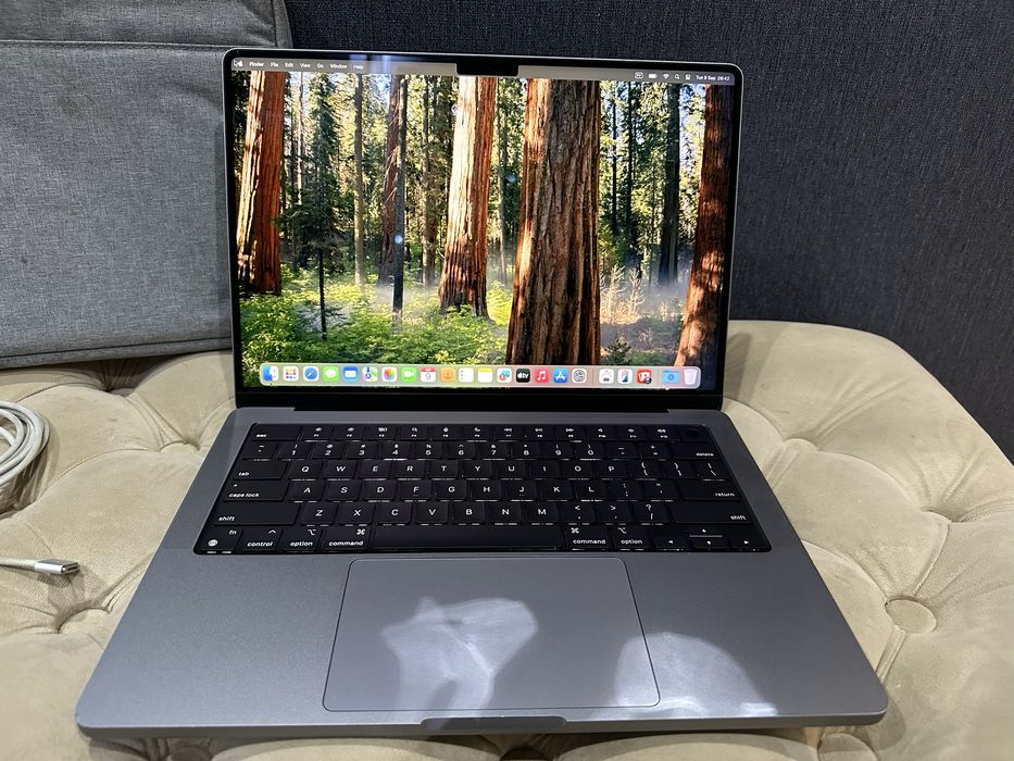 * Apple MacBook PRO 14 А2442 с чипом Apple M1 Pro не дорого!
