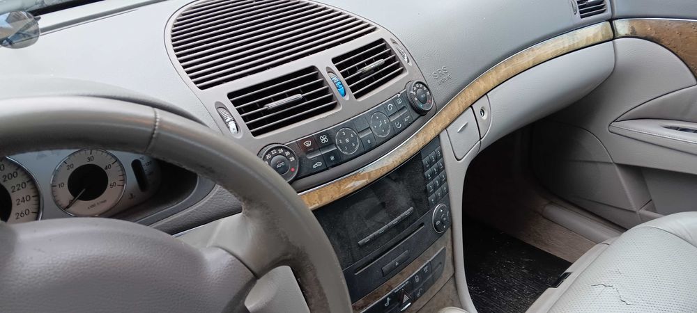 Mercedes E270 177к.с.