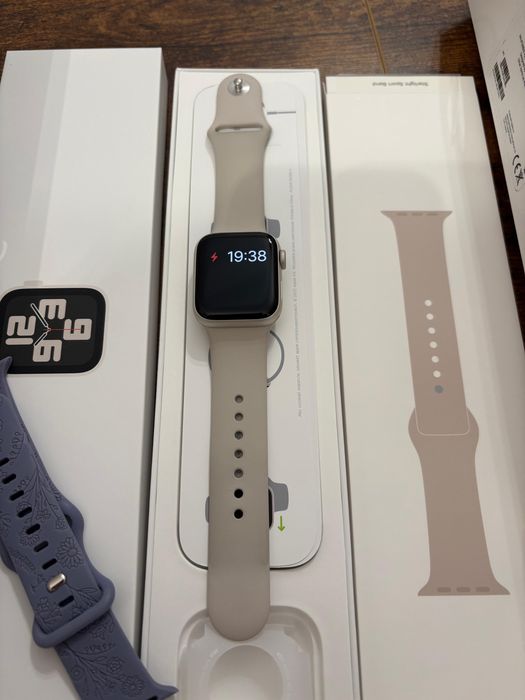 Ceas smartwatch Apple SE 2