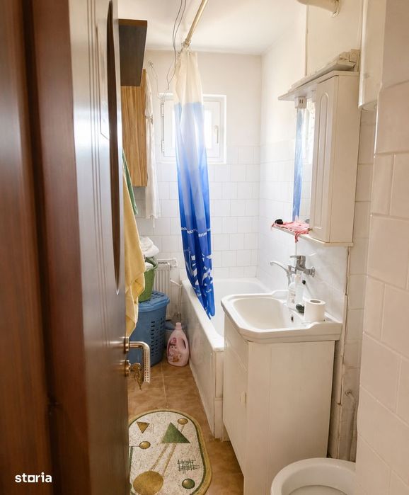 3 CAMERE DE VÂNZARE,Craiovița Nouă,etaj intermediar,mobilat și utilat
