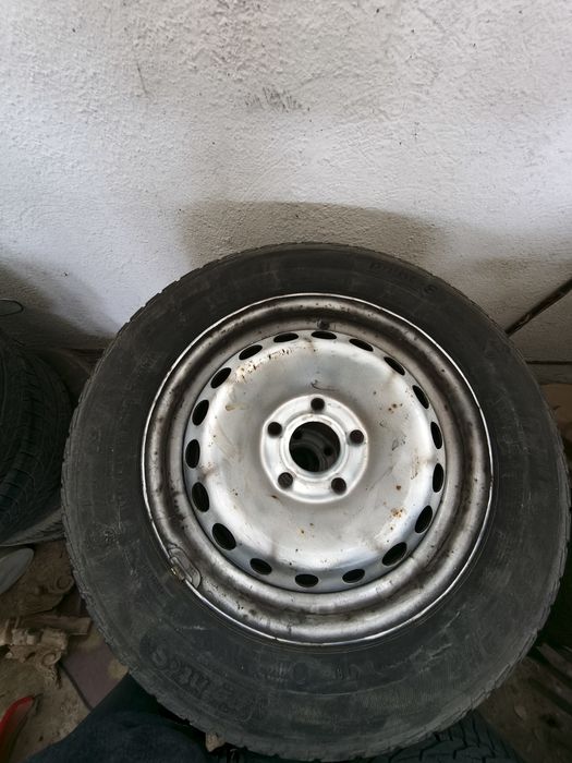 Vând sau schimb jante Megane 3 R15