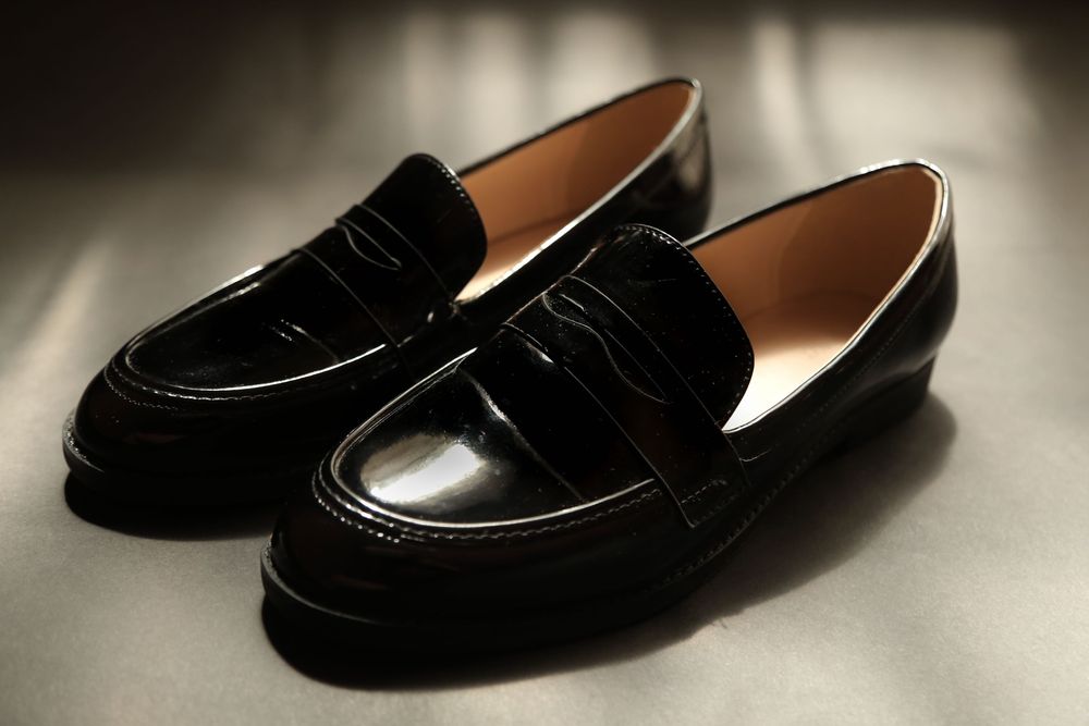 Срочно. Новые лаковые лоферы 42 размера на широкие ноги