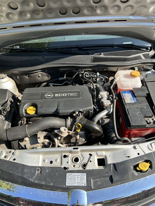 OPEL Astra 2011 — imagine 5