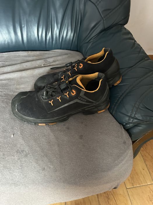 Vand bocanci  uvex si atlas