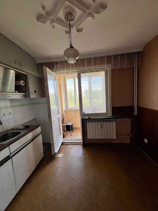 Тристаен апартамент кв.Мусагеница