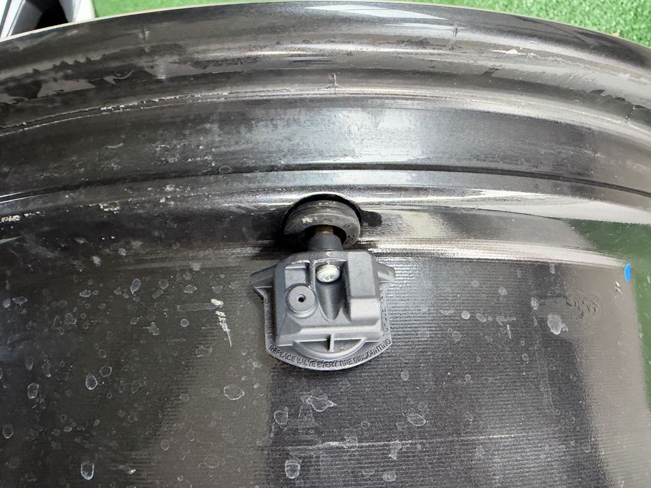 4бр. КАТО НОВИ 18” ОРИГИНАЛНИ Джанти 5х114.3 за -NISSAN/RENAULT/DACIA/Toyota/Honda- 7.5Jx18H2, ET45