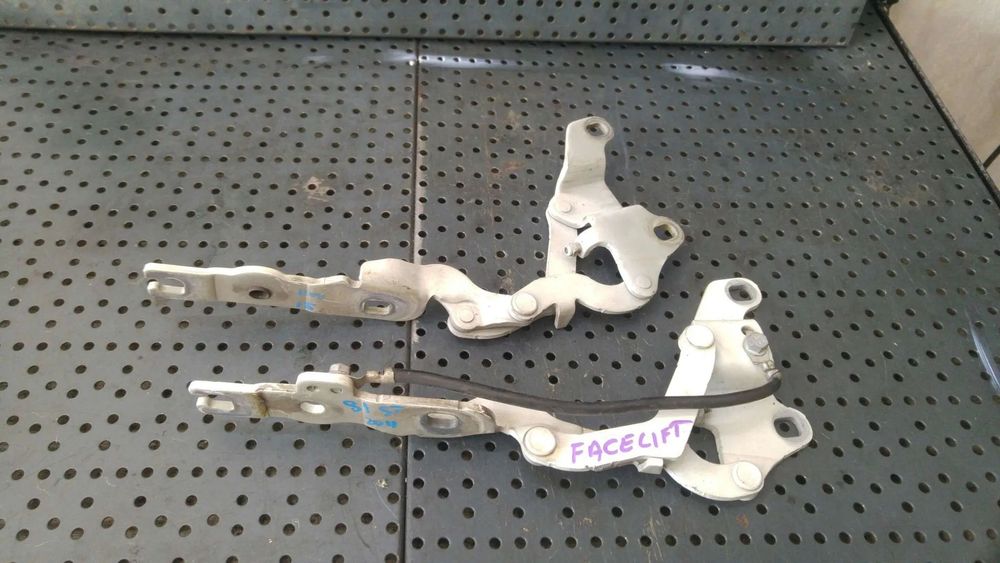 Set balamale capota stanga dreapta bmw seria 1 e81 e87 facelift 7060559 7060560